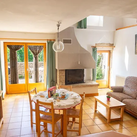 Holiday home Le Clos Fleuri 4 Personnes Du Couvent *